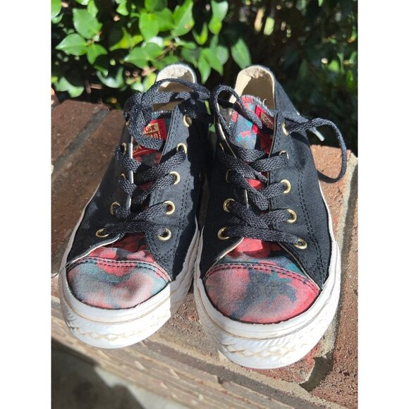 Converse All Star Low Top Black with Red Flowers Size 3 (WS75) - Picture 14 of 14